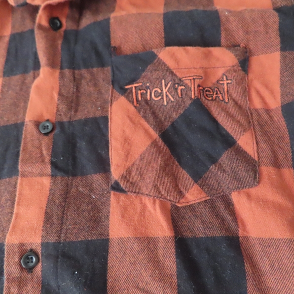 Trick R Treat Sam Mens Button Up Flannel Size Small Long Sleeve Halloween - Picture 3 of 9